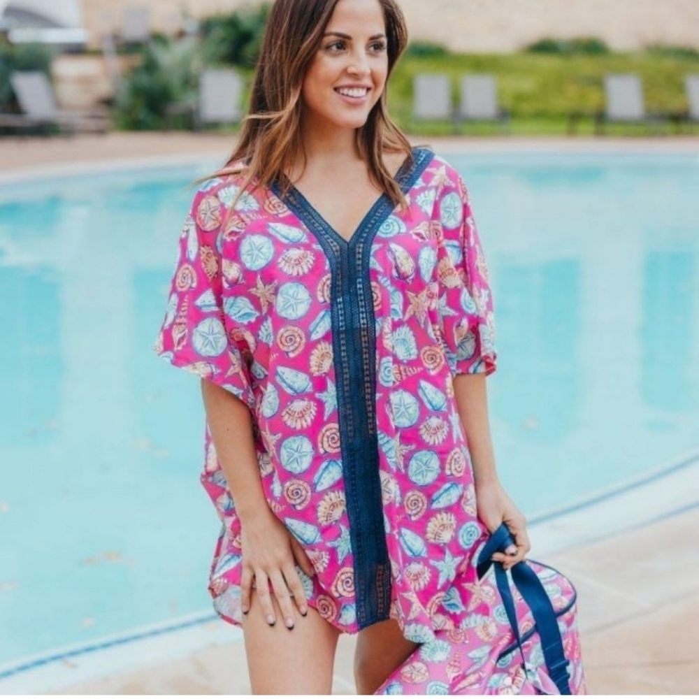 Simply Southern Pink Shell Pattern Beach Swim Coverup Poncho, Size Small Medium